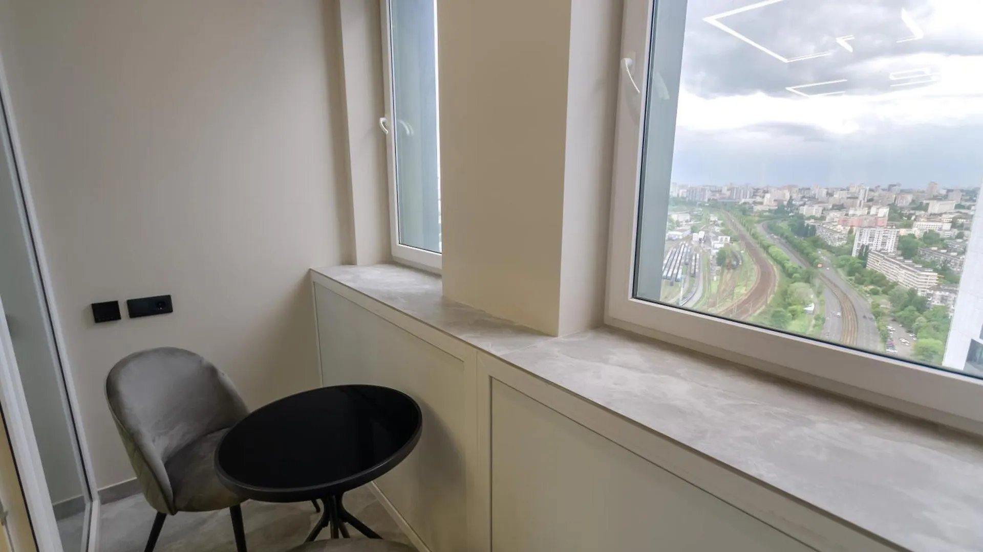 Petrovdom Apartments 33-414 In Rc Manhattan City,Beresteiskyi 11 基輔