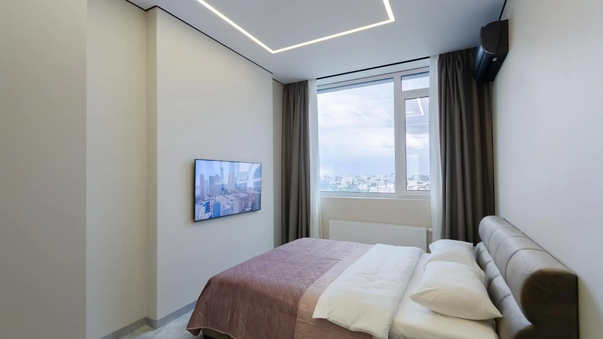 Petrovdom Apartments 33-414 In Rc Manhattan City,Beresteiskyi 11 基輔