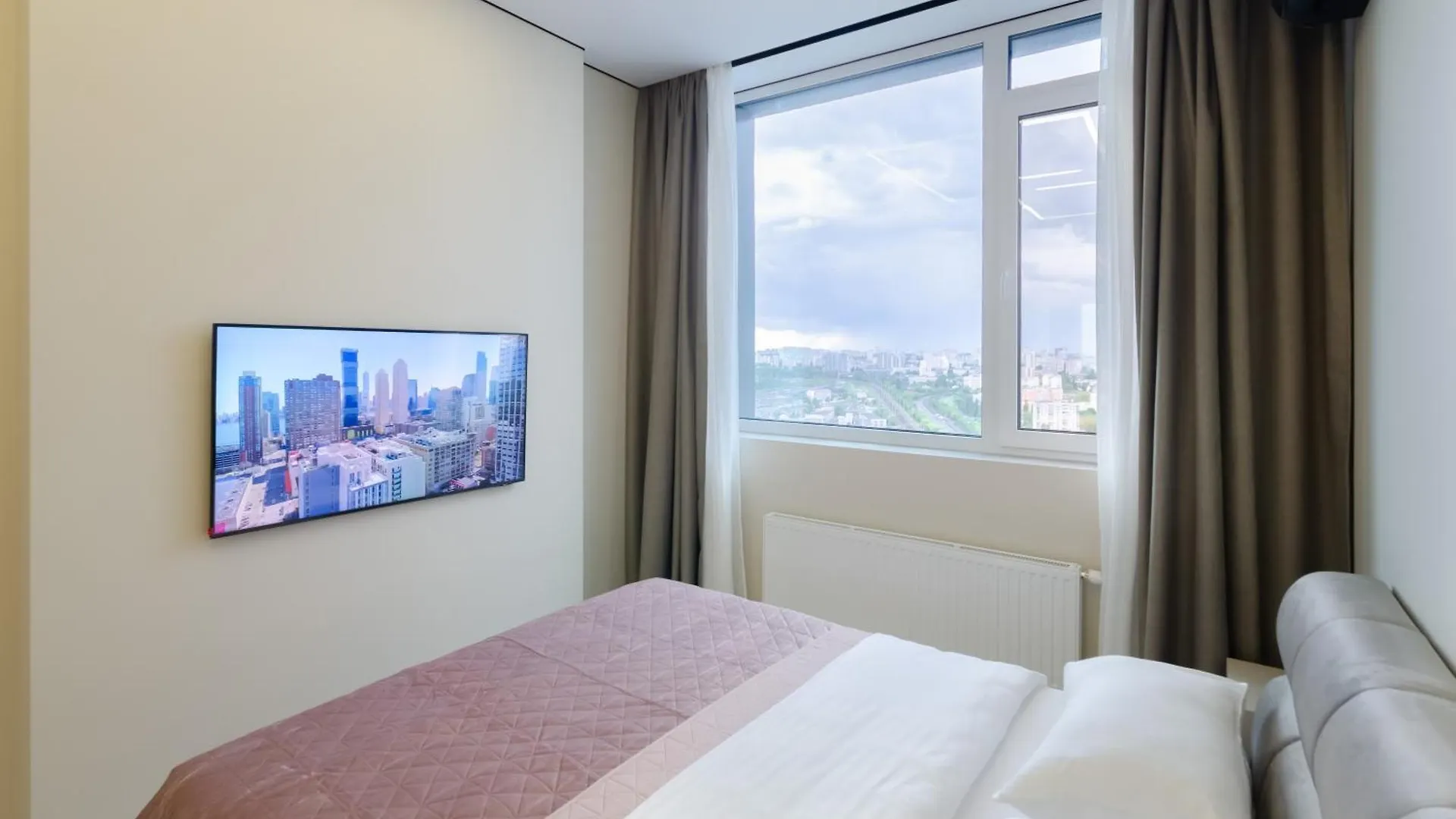 Petrovdom Apartments 33-414 In Rc Manhattan City,Beresteiskyi 11 基輔 0*,  乌克兰