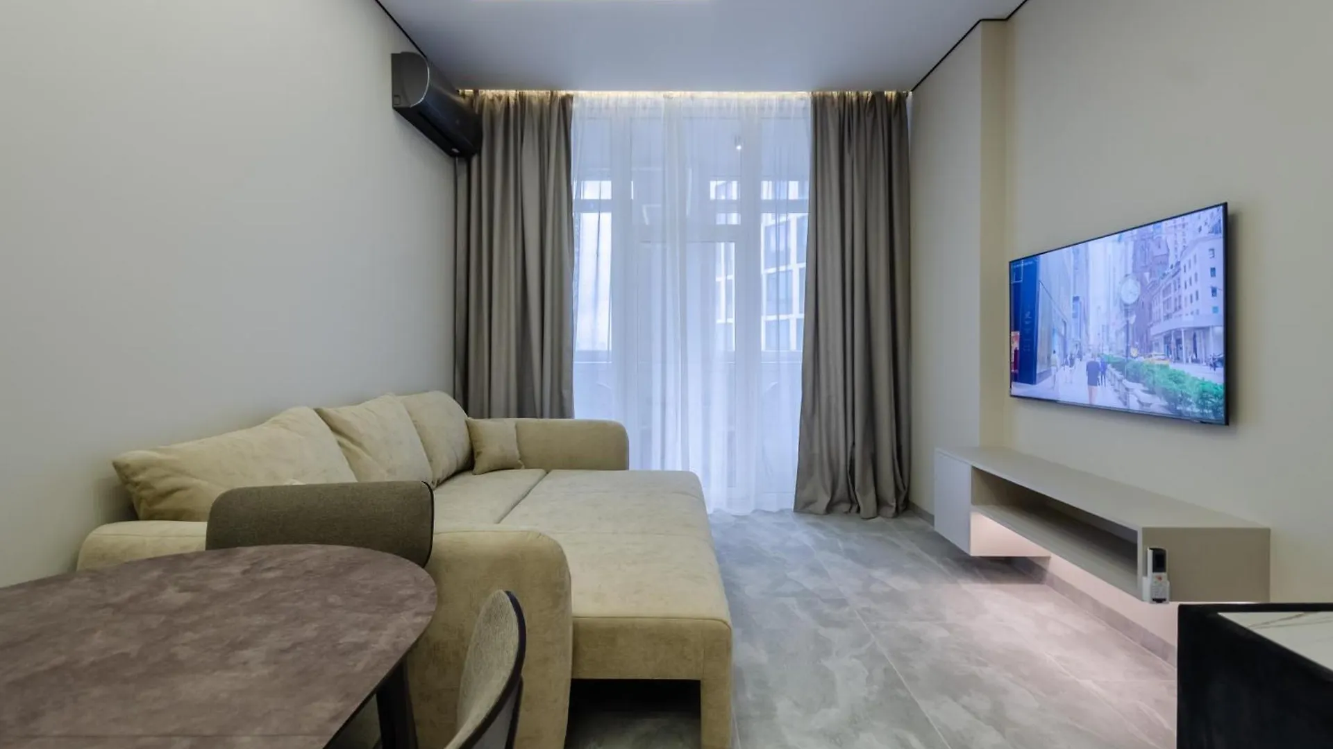 Petrovdom Apartments 33-414 In Rc Manhattan City,Beresteiskyi 11 基輔