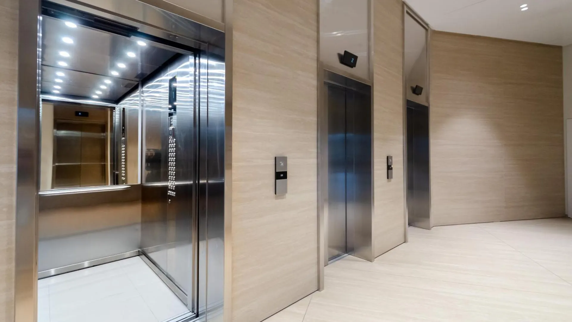 Petrovdom Apartments 33-414 In Rc Manhattan City,Beresteiskyi 11 Kiev Ucraina