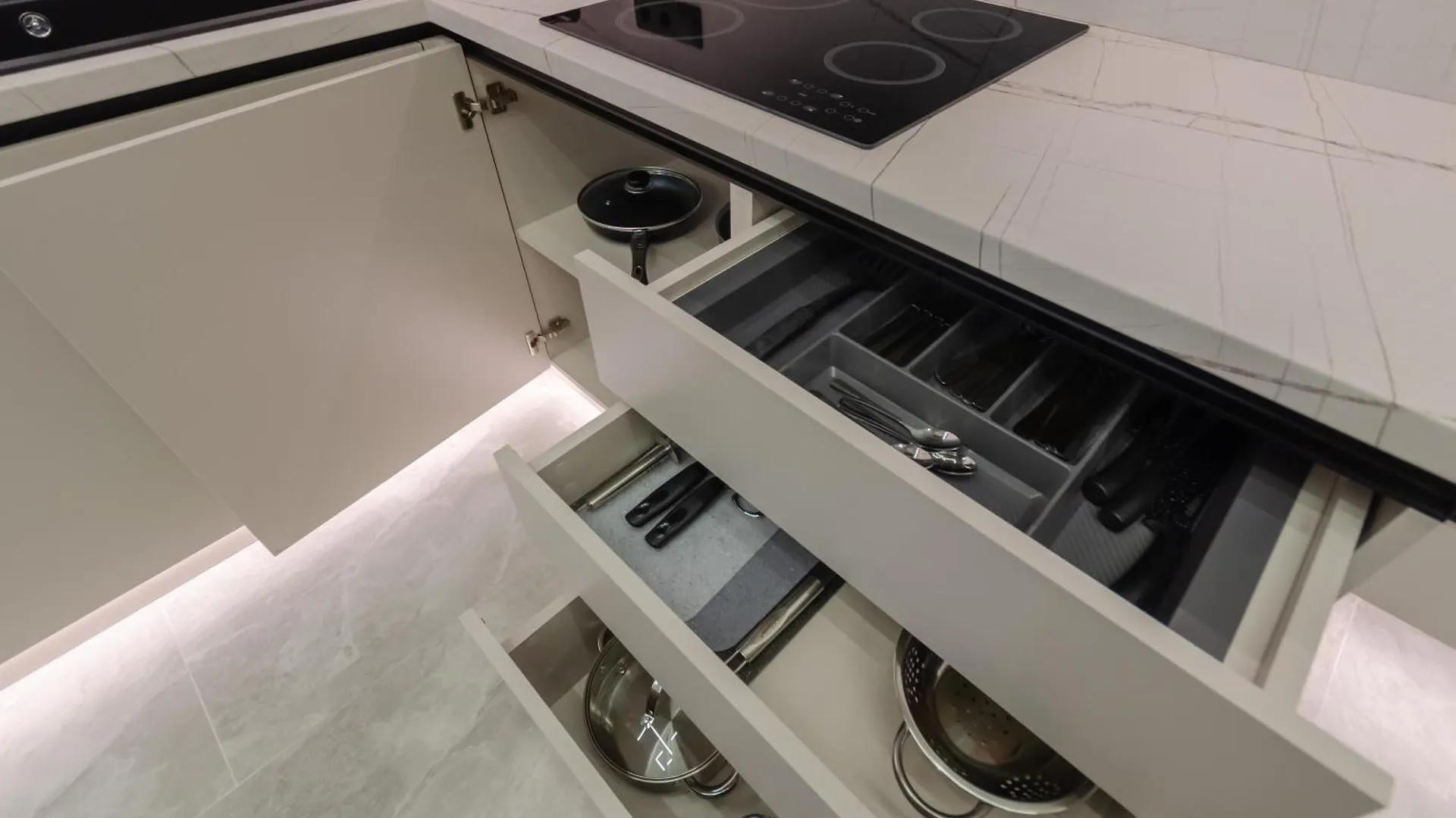 Petrovdom Apartments 33-414 In Rc Manhattan City,Beresteiskyi 11 Kiev